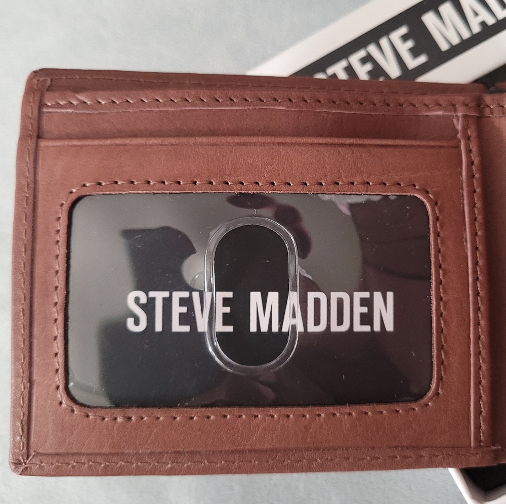 Genuine Leather Wallet & Key Fob Set- Steve Madden - Picture 10 of 16